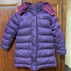 Patagonia size S 7-8 eggplant color down jacket